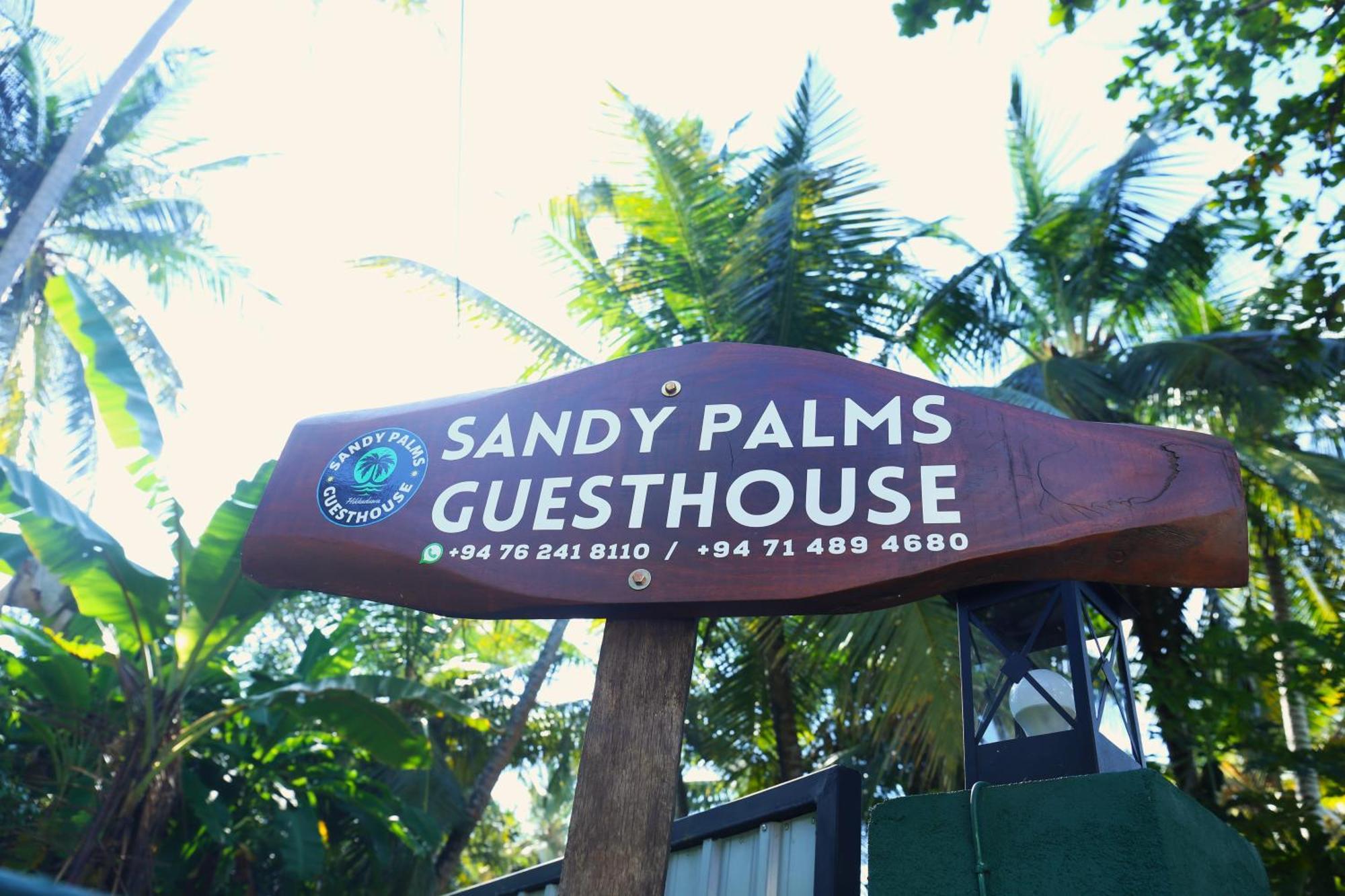 Sandy Palms Guesthouse Хиккадува Экстерьер фото
